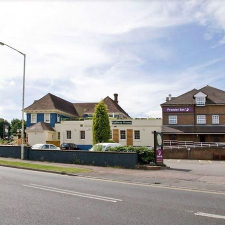 Premier Inn Dunstable / Luton Экстерьер фото